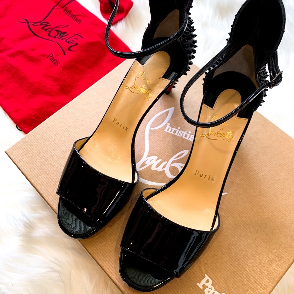 ✨Christian Louboutin ✨